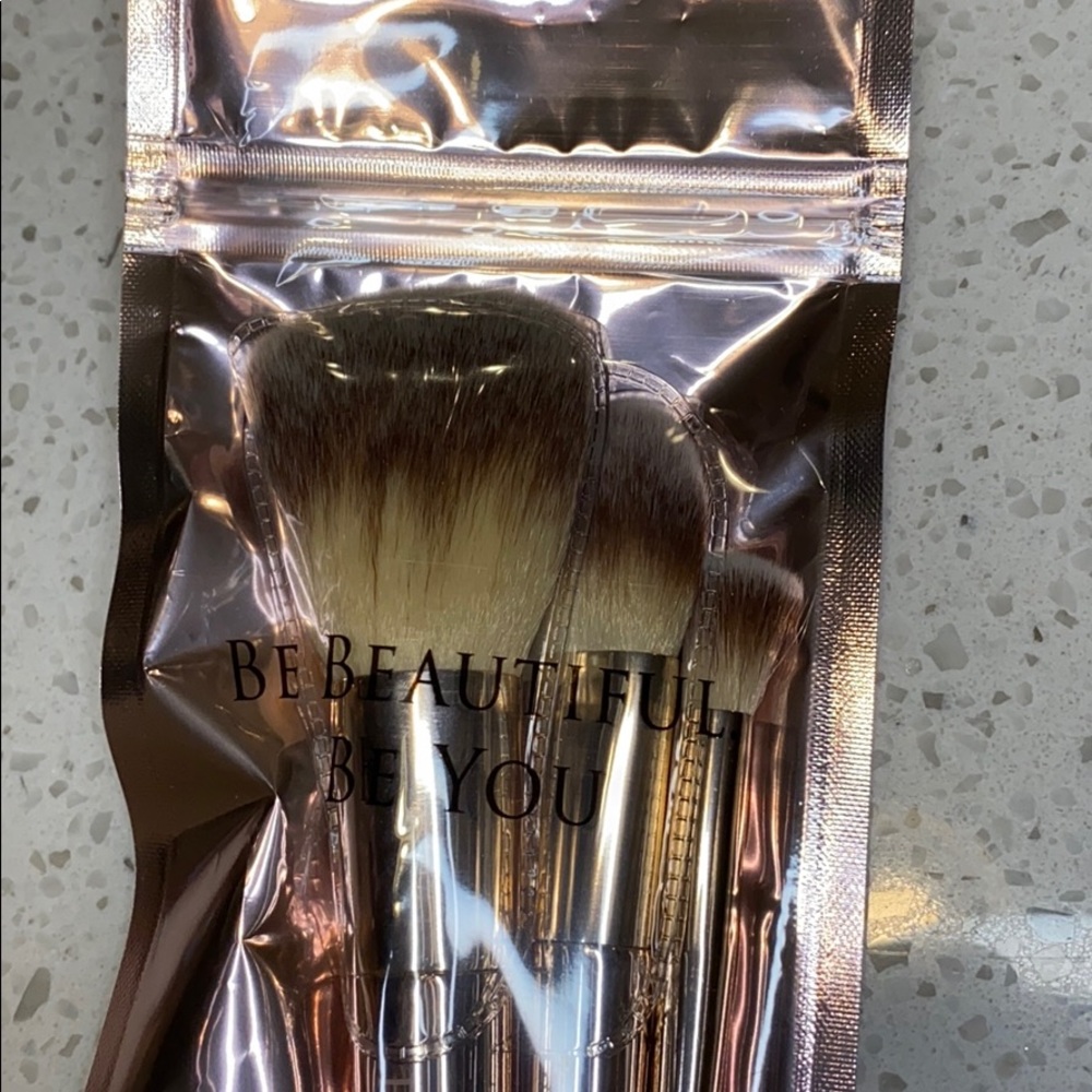 F.A.R.A.H. Brush Trio